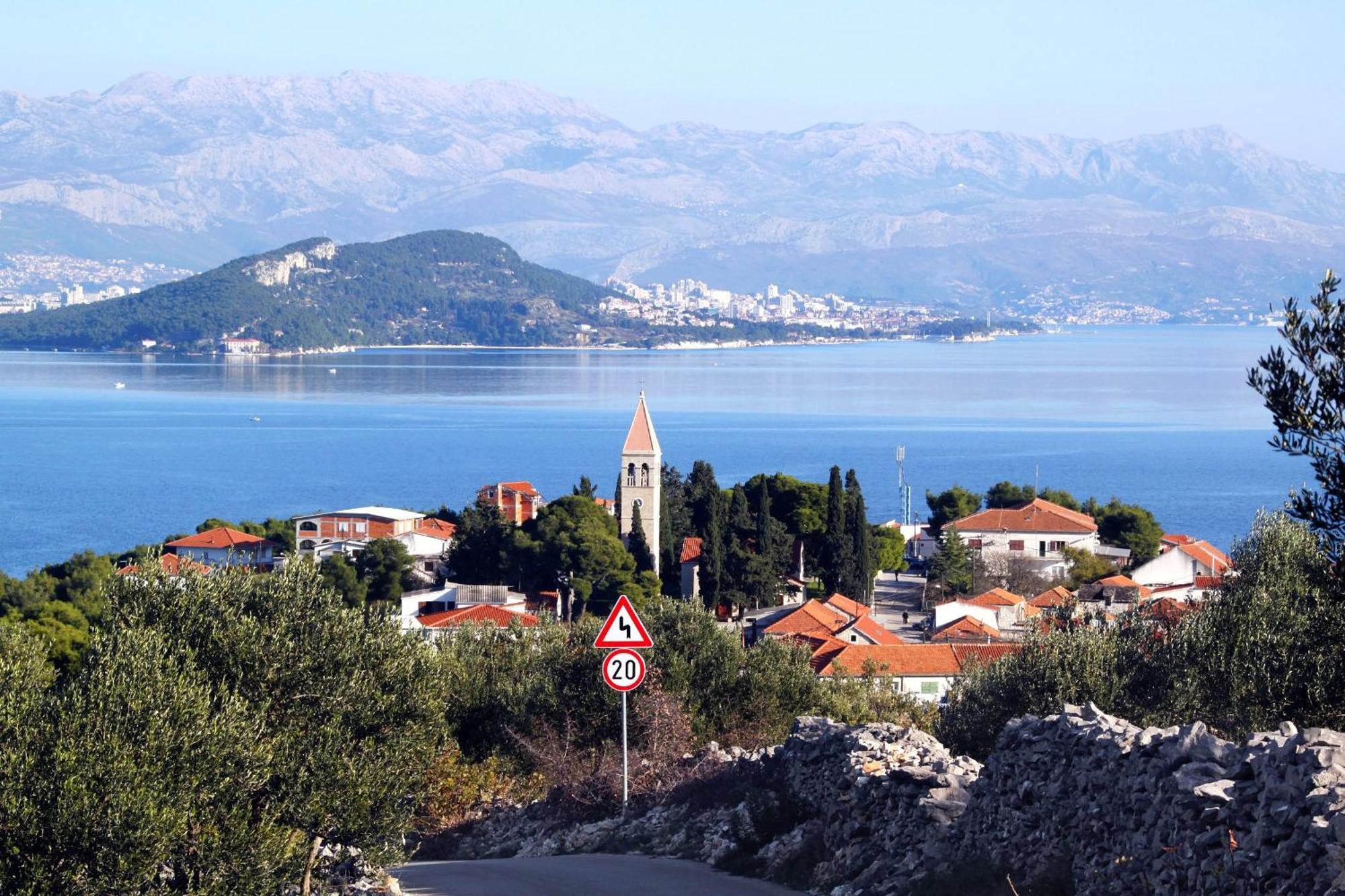 Apartments By The Sea Slatine, Ciovo - 6000 Экстерьер фото